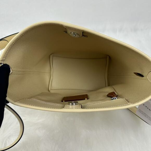 Coach City Bucket Bag Shoulder & Crossbody In Signature Canvas/Hay CT800 NWT - Picture 8 of 10